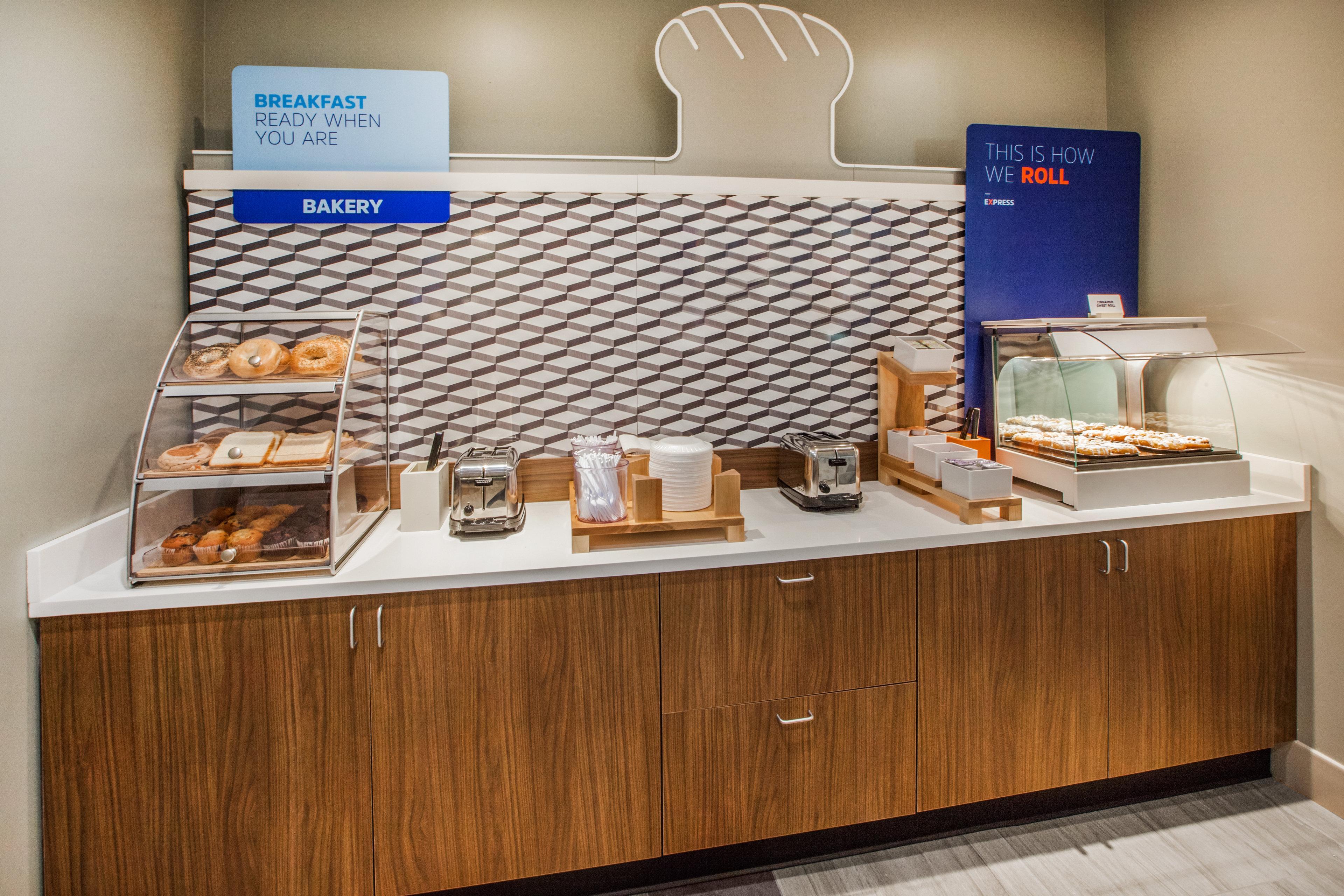 Holiday Inn Express & Suites - Dallas Nw Hwy - Love Field By Ihg Extérieur photo